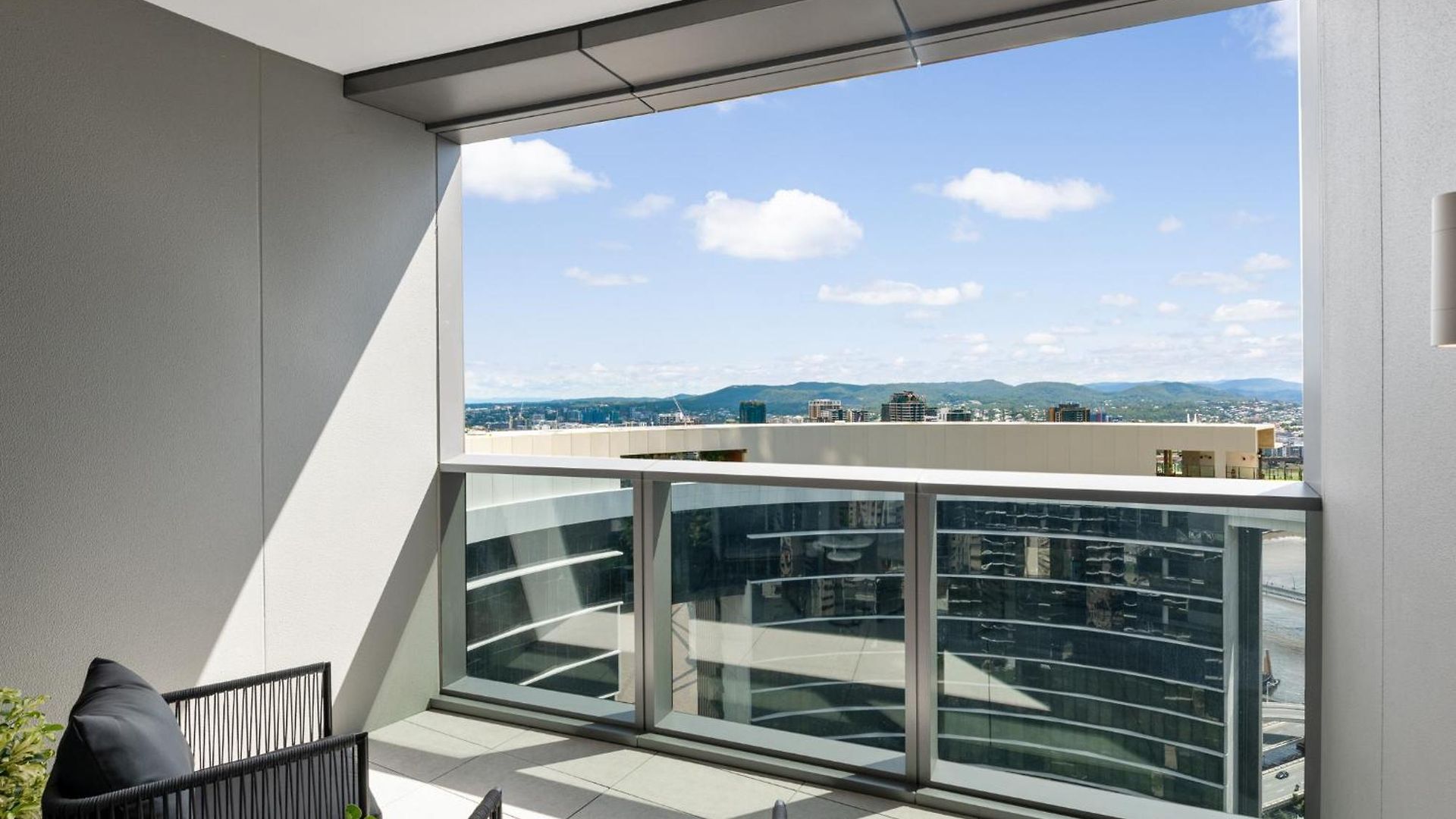 Qw Riverside Luxe By Independent Host Apartment Brisbane