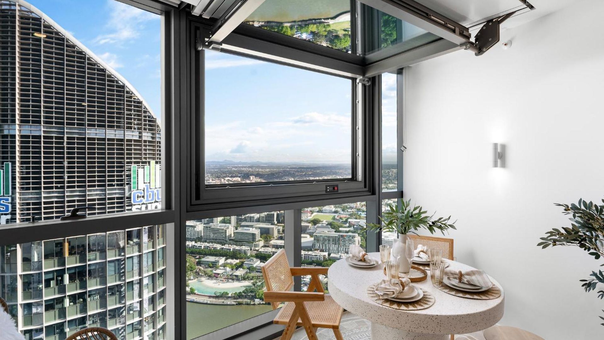 Apartment Qw Riverside Luxe By Independent Host