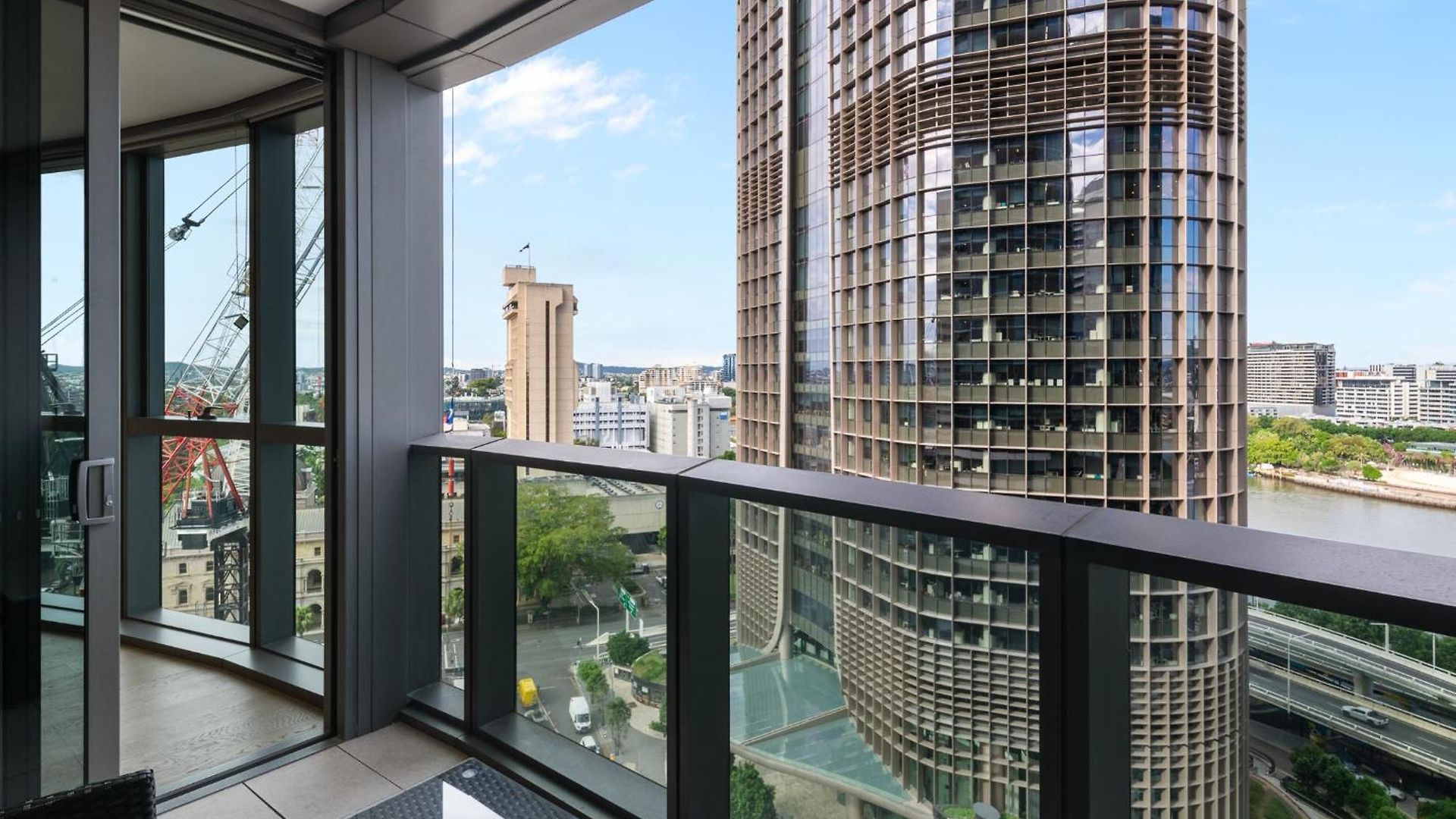 Qw Riverside Luxe By Independent Host Apartment *