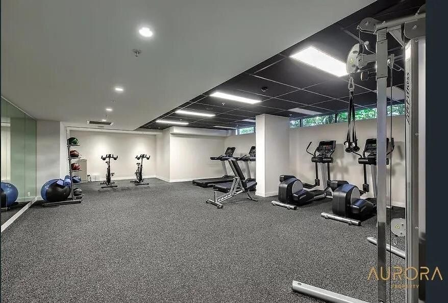 Floor To Ceiling River& Mountain View Location Brisbane
