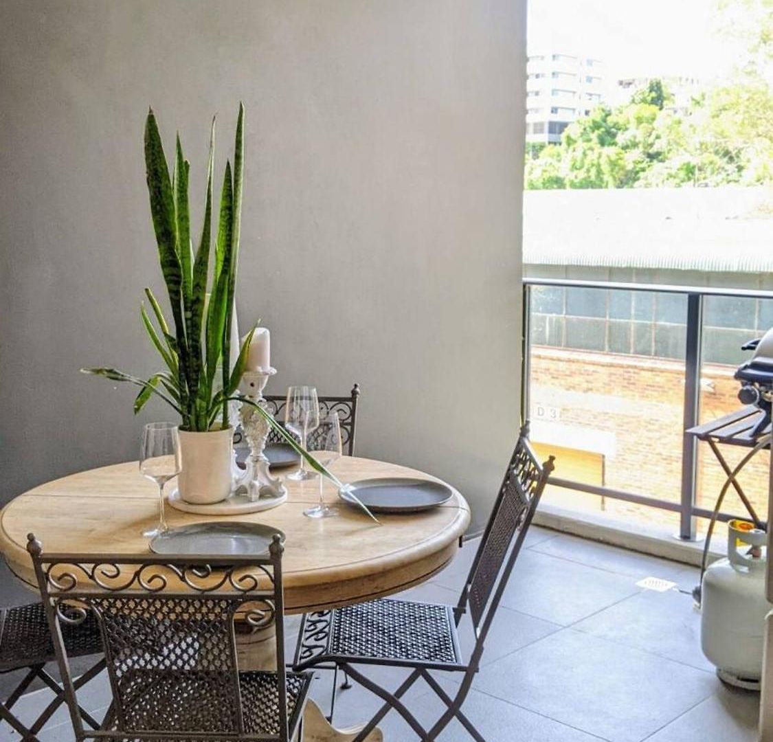 Located Within Walking Distance Of Great Breweries And Restaurants Apartment Brisbane