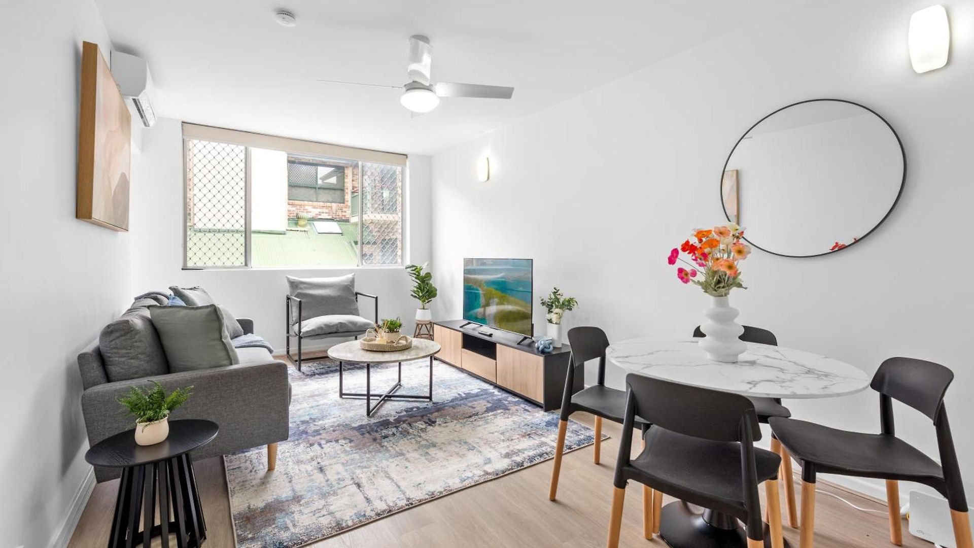 Sunny 1br Near Hospital, Qut & Cbd With Parking! * Brisbane