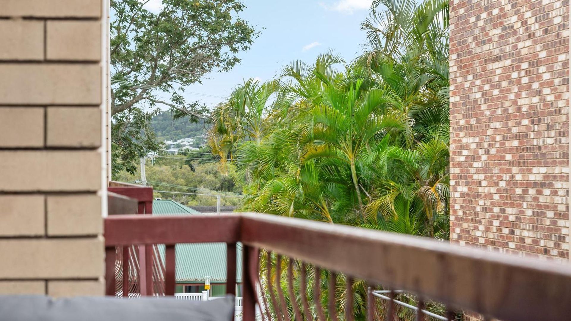 Apartment Sunny 1br Near Hospital, Qut & Cbd With Parking!