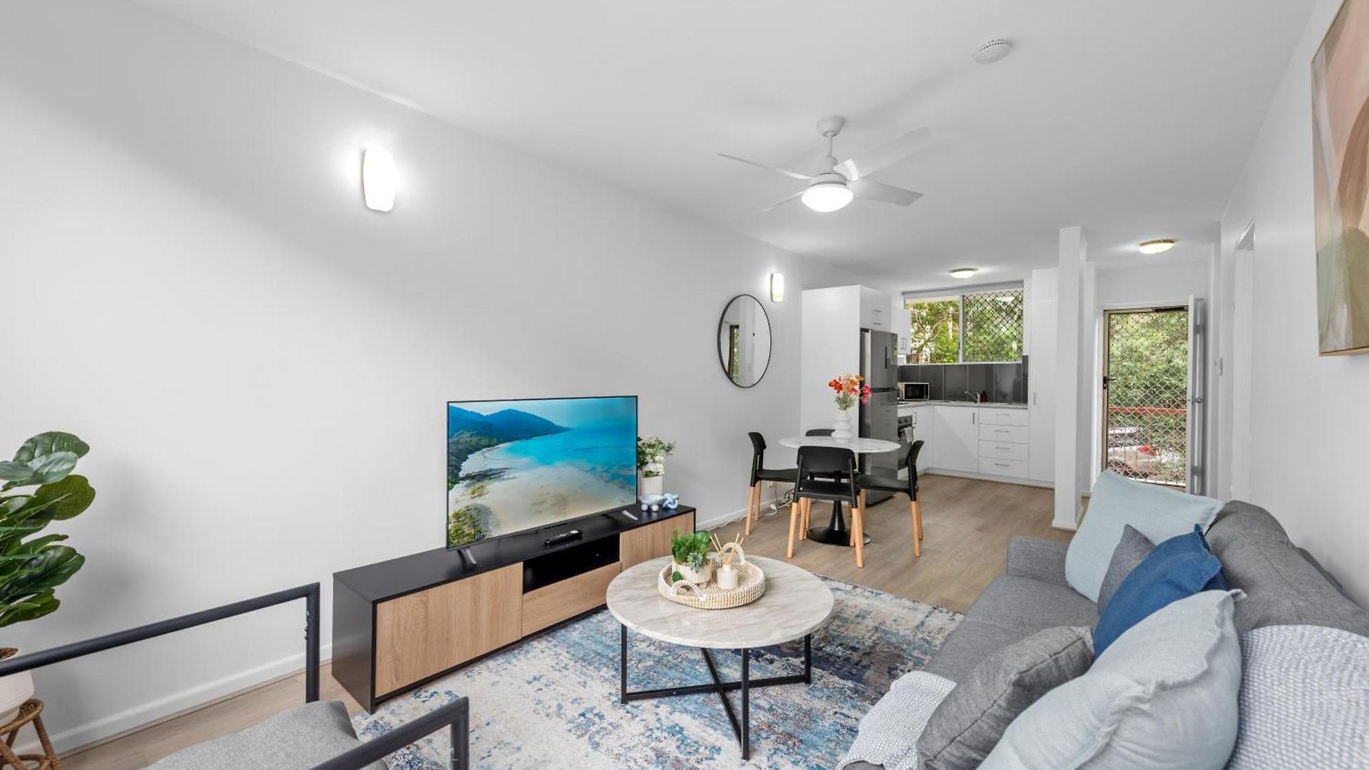 Sunny 1br Near Hospital, Qut & Cbd With Parking! Apartment Brisbane