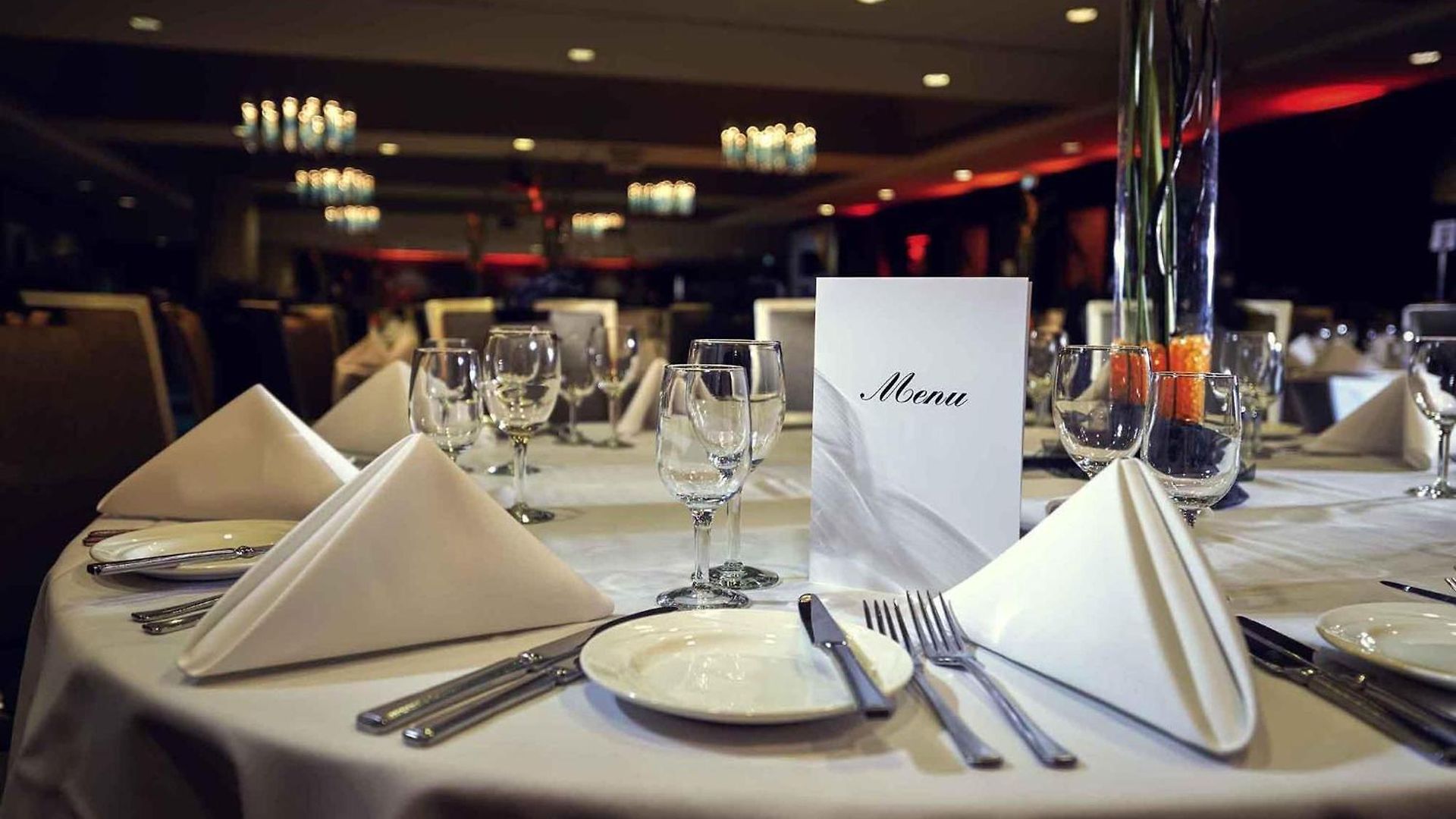 Mercure King George Square 4*