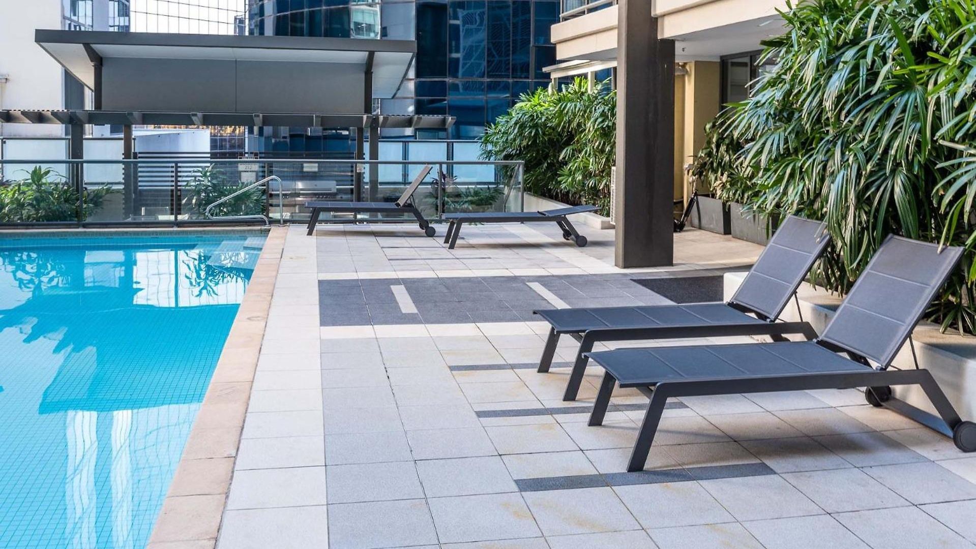 Skyline Viewpoint Escape Parking - Pool - Gym Apartment Brisbane