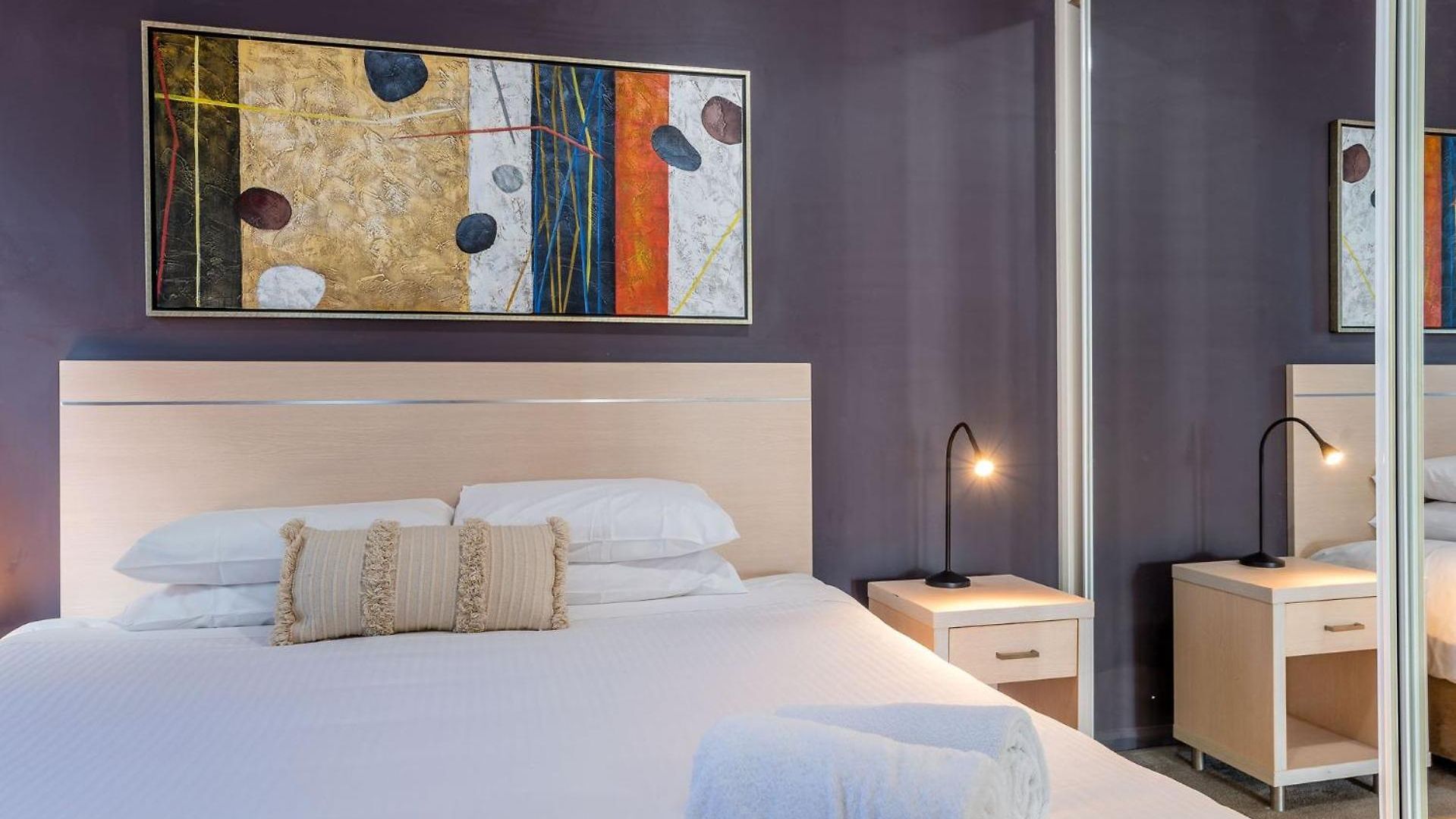 Skyline Viewpoint Escape Parking - Pool - Gym * Brisbane