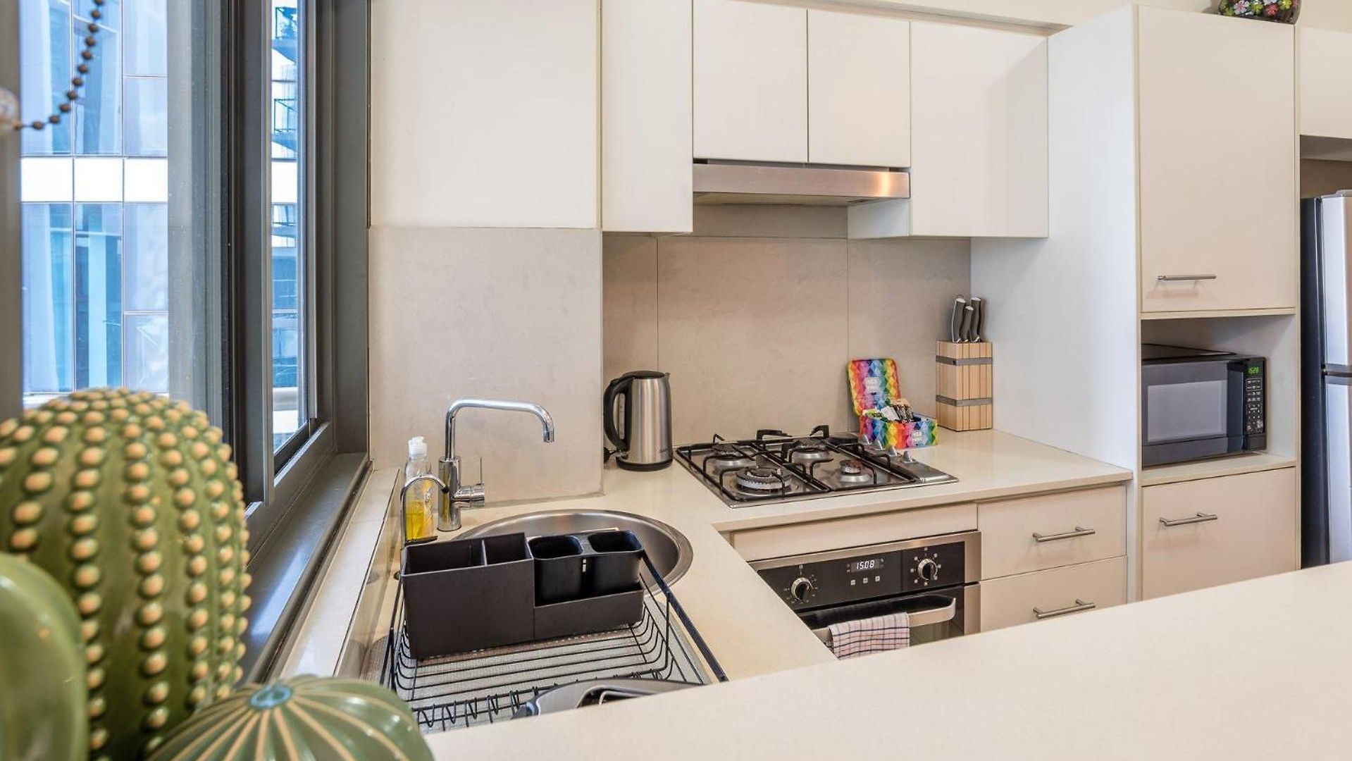 Skyline Viewpoint Escape Parking - Pool - Gym Apartment Brisbane