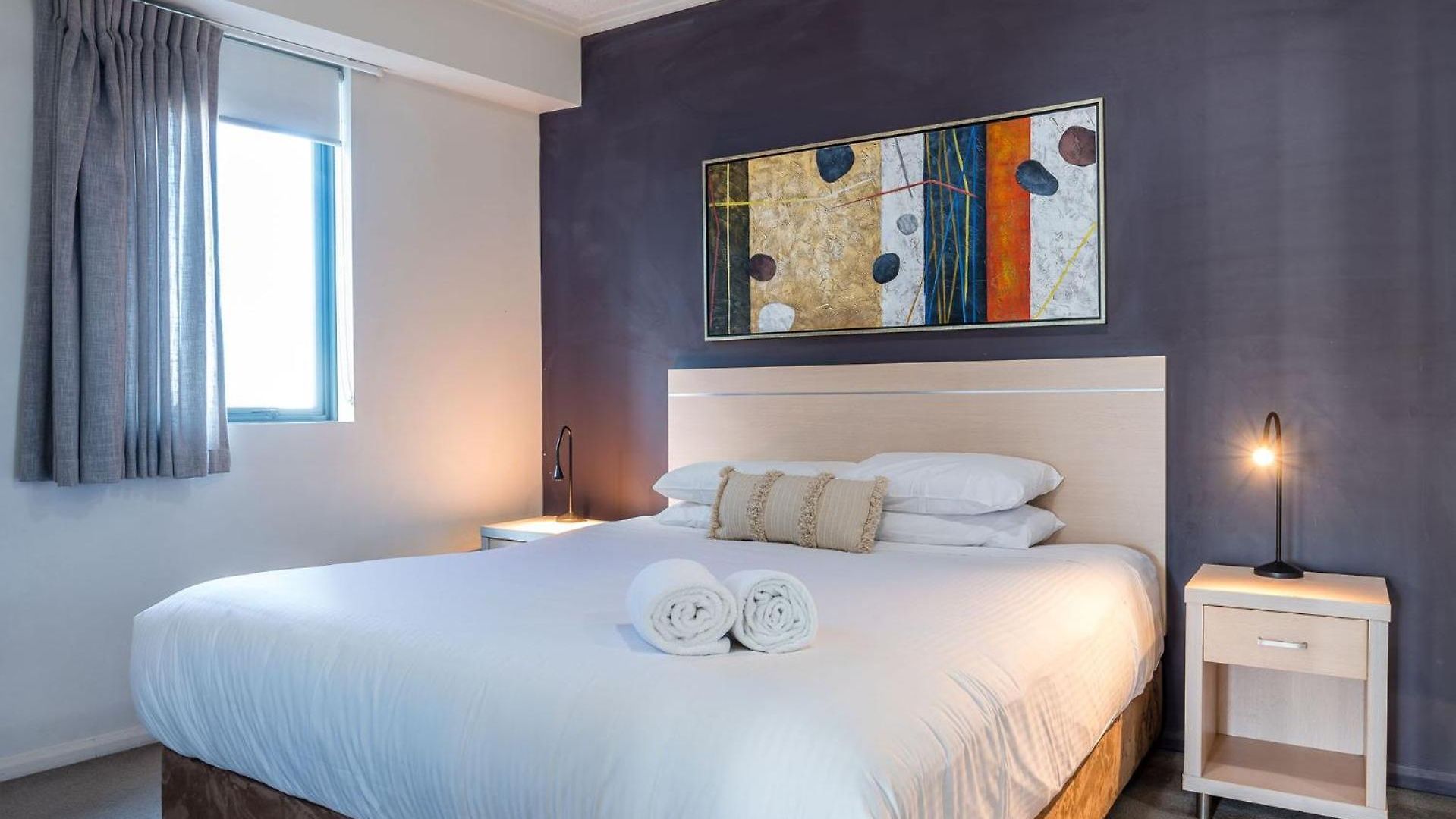 Skyline Viewpoint Escape Parking - Pool - Gym Apartment *