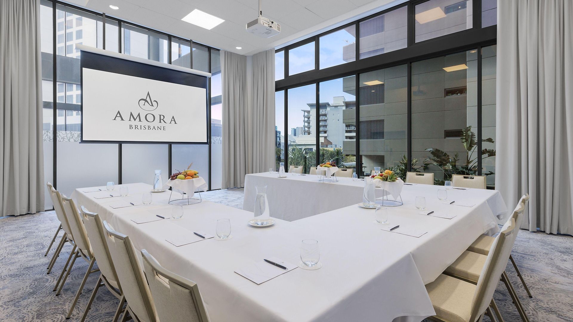 Amora 5* Brisbane