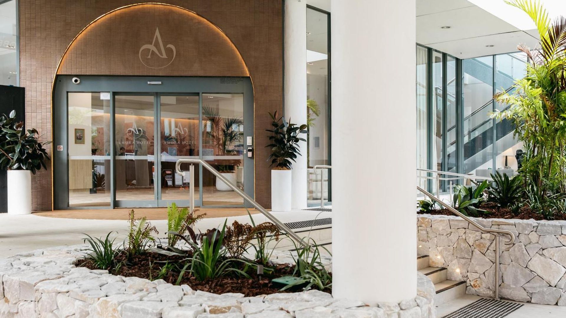 Amora 5* Brisbane
