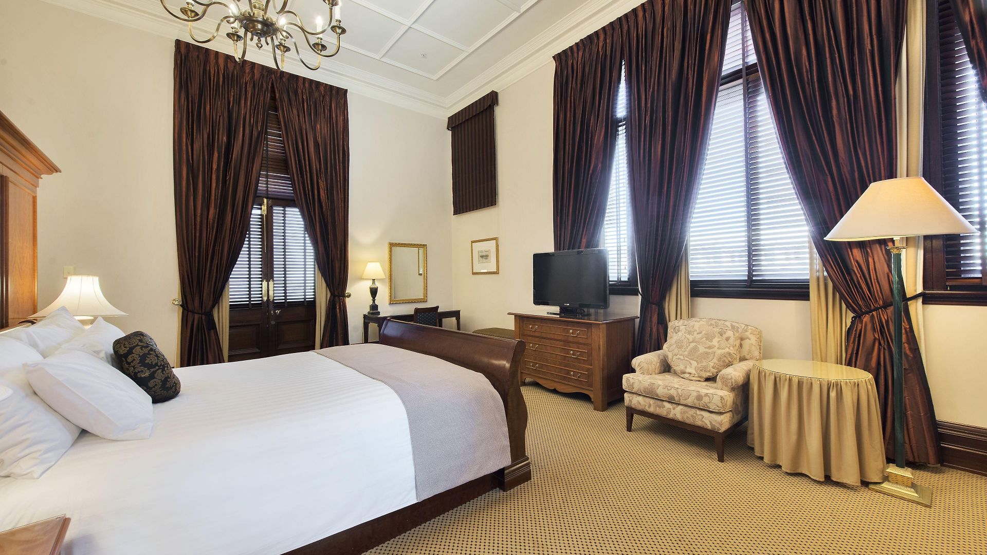 Treasury 5* Brisbane