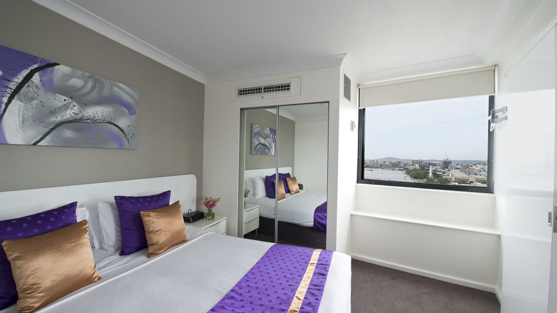 Aparthotel Park Regis North Quay