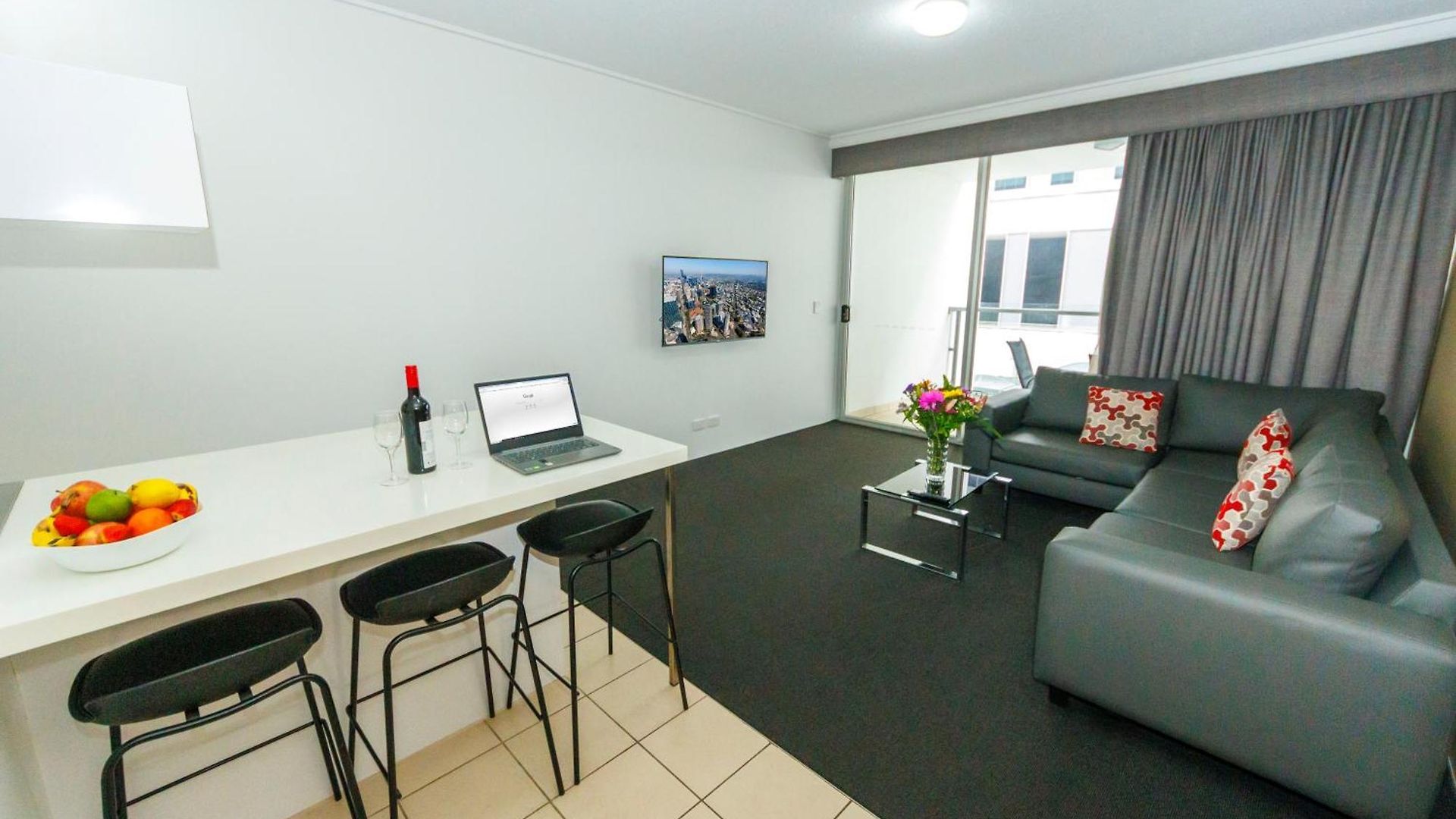 Aparthotel The Miro 4*