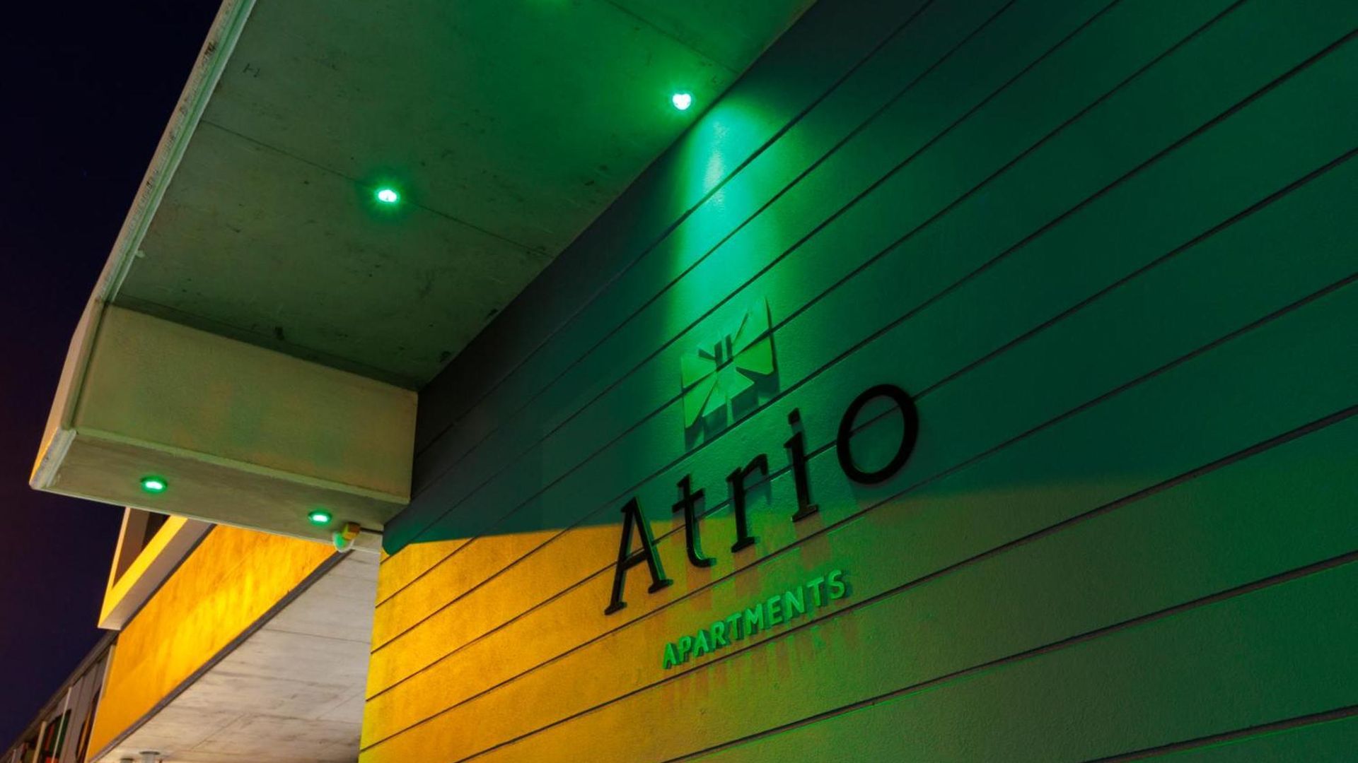 Atrio Aparthotel 4*