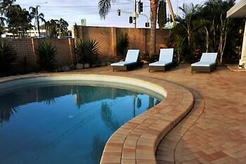 Hotel Sunnybank Star