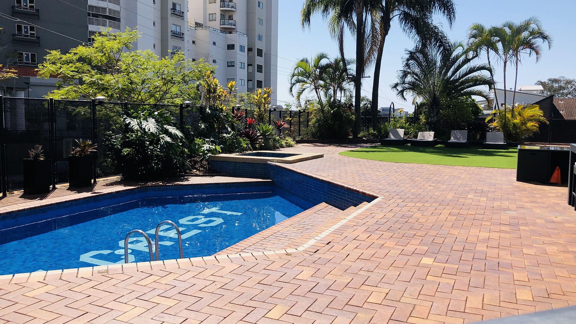 Aparthotel Hillcrest 4*