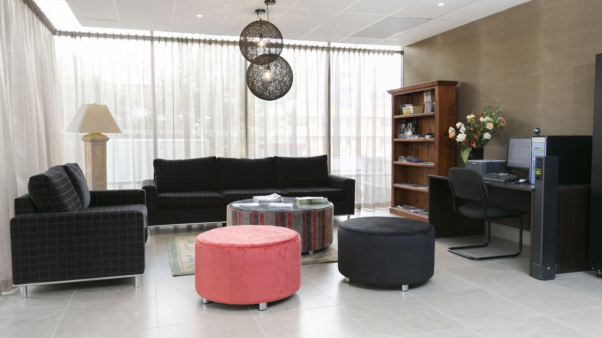 Aparthotel Summit 4*