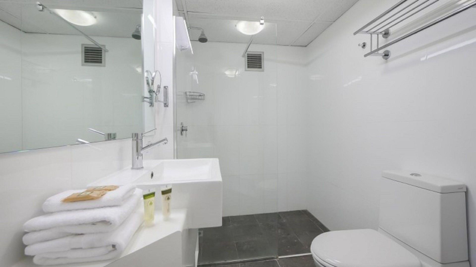 Summit Aparthotel 4*