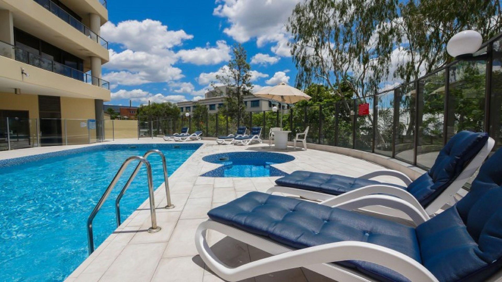 Summit 4* Brisbane