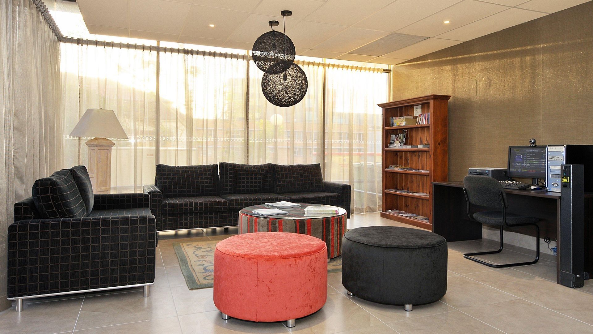 Aparthotel Summit 4*