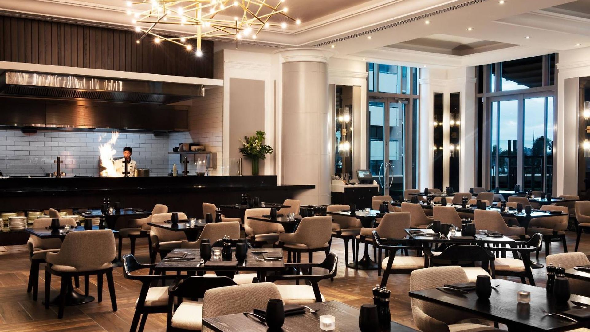 Marriott Hotel 5*