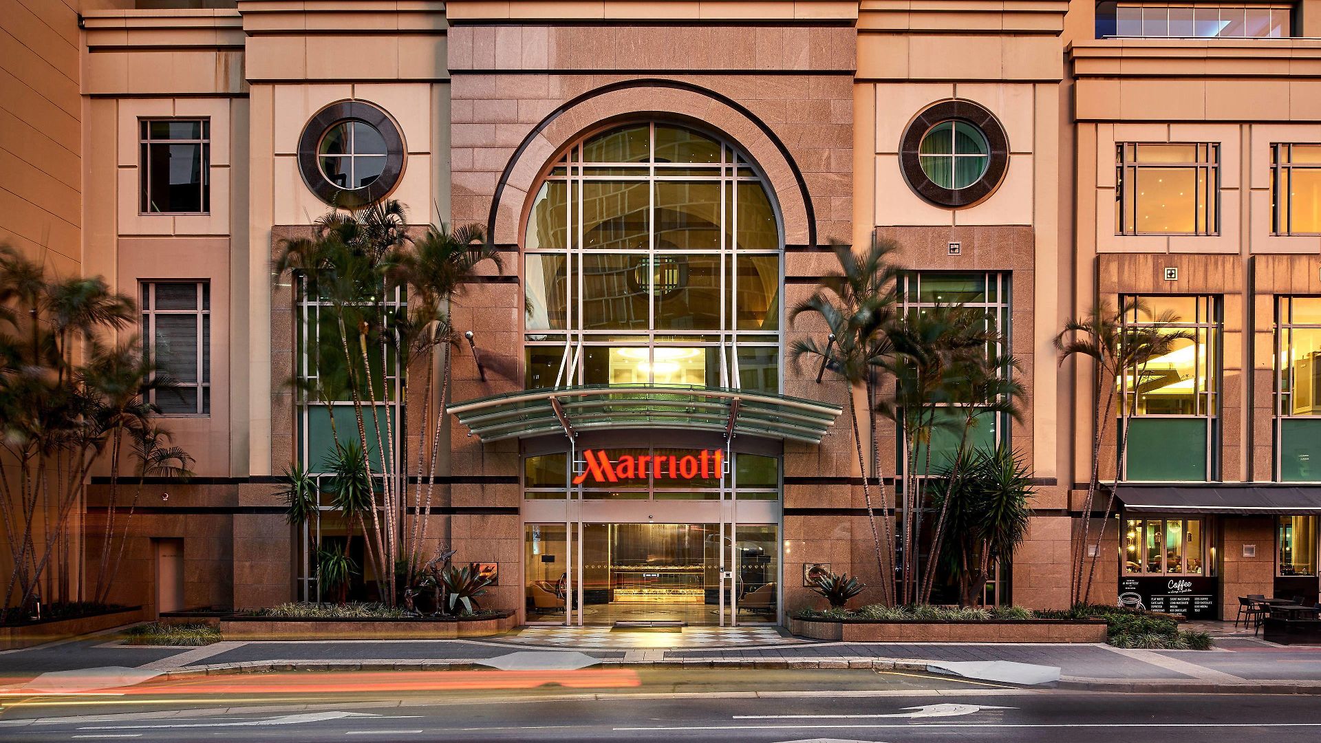 Marriott Hotel 5*