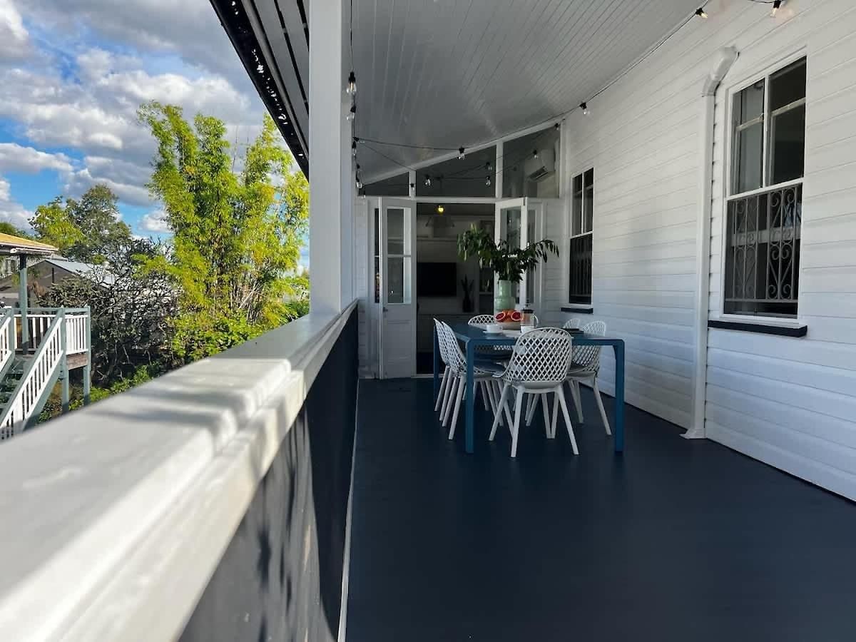 Paddington Springs - Pool & Pet Friendly House Holiday home