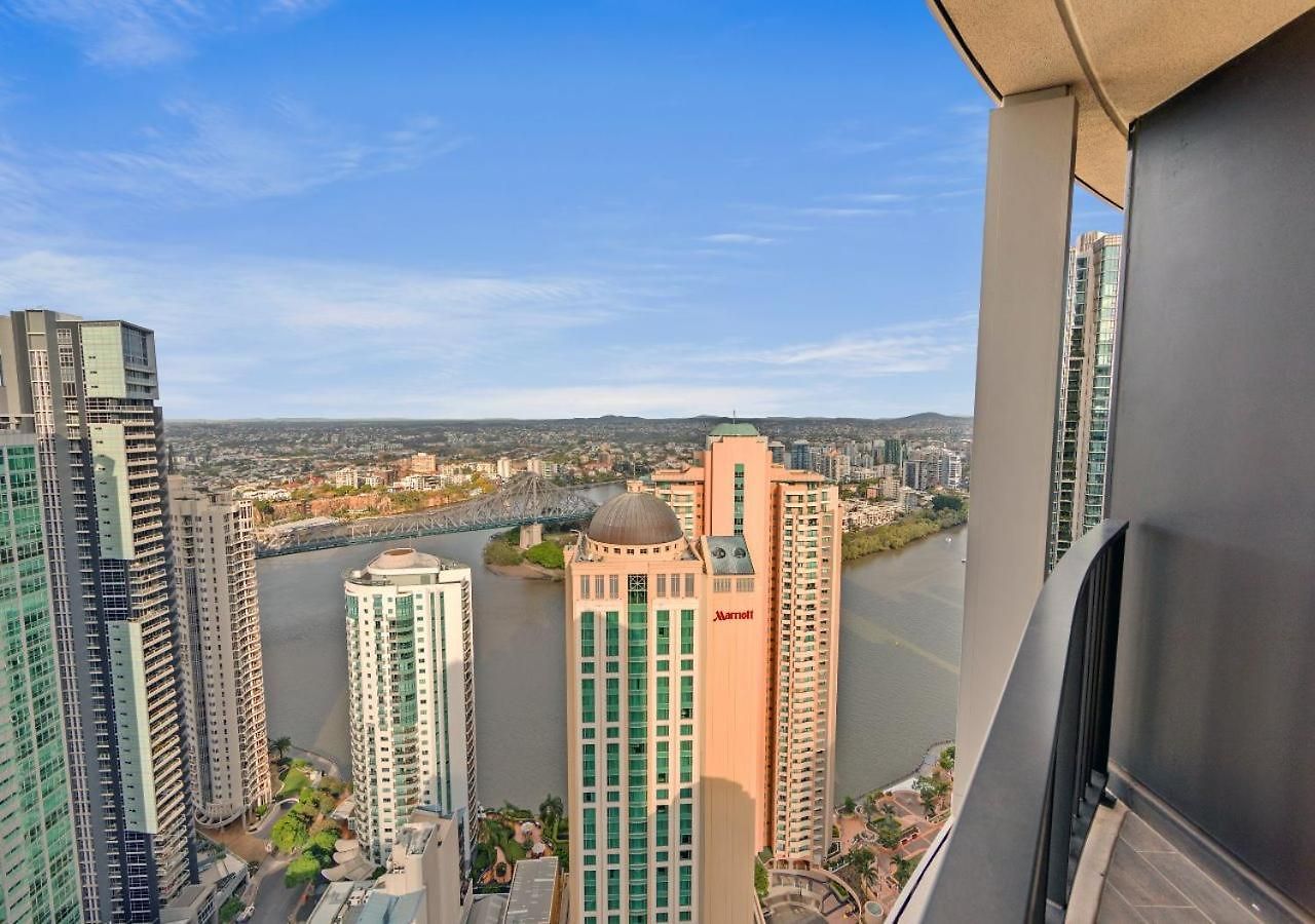 Spire Residences By Cllix 5*