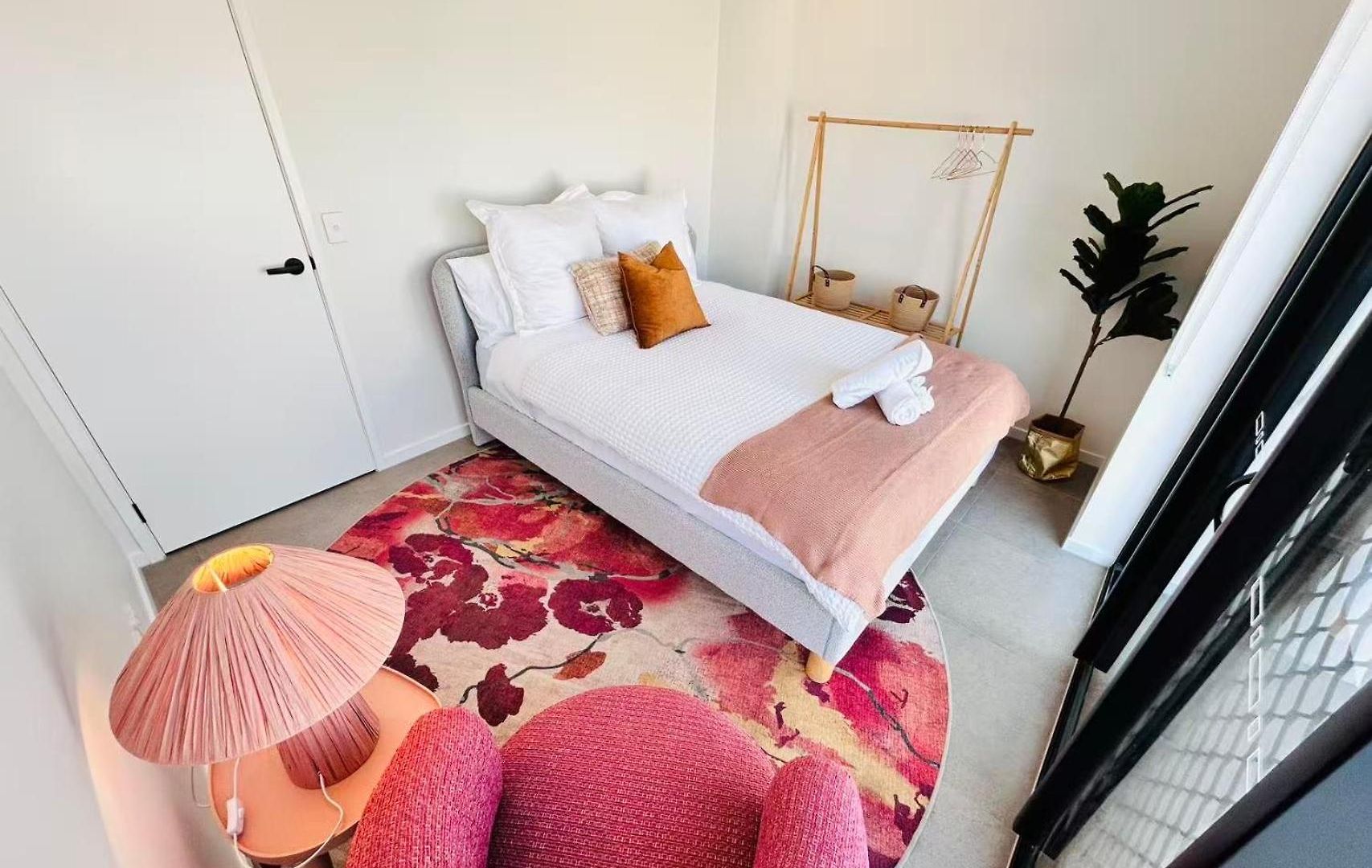 Apartment Premium 3br Floor With Parking, Ev Friendly & Views *