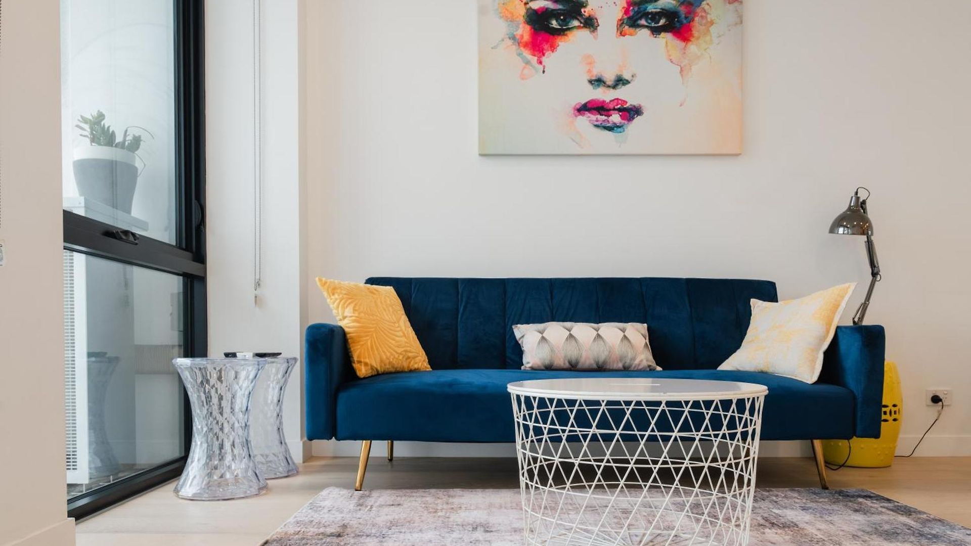 Bright Cbd 2 Bedroom Resort-style Escape * Brisbane