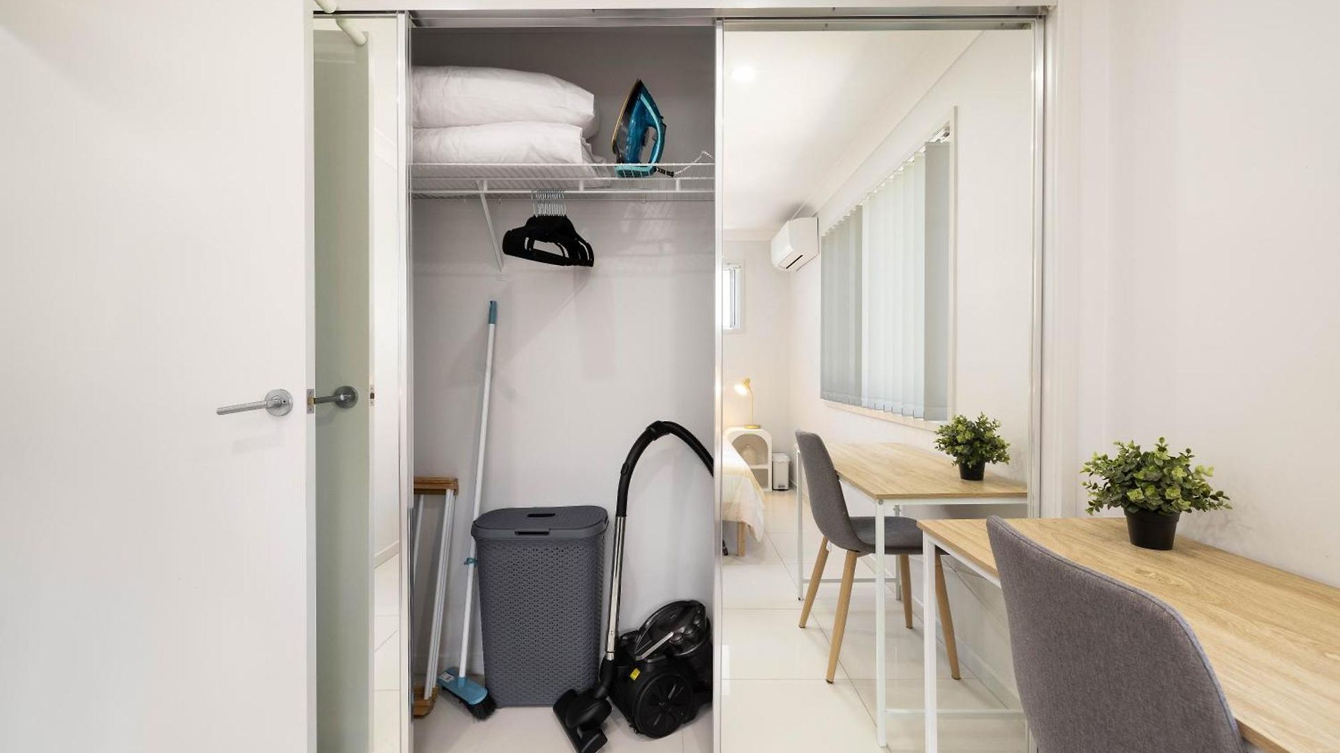 Apartment Smart Self Check-in - Freney Park