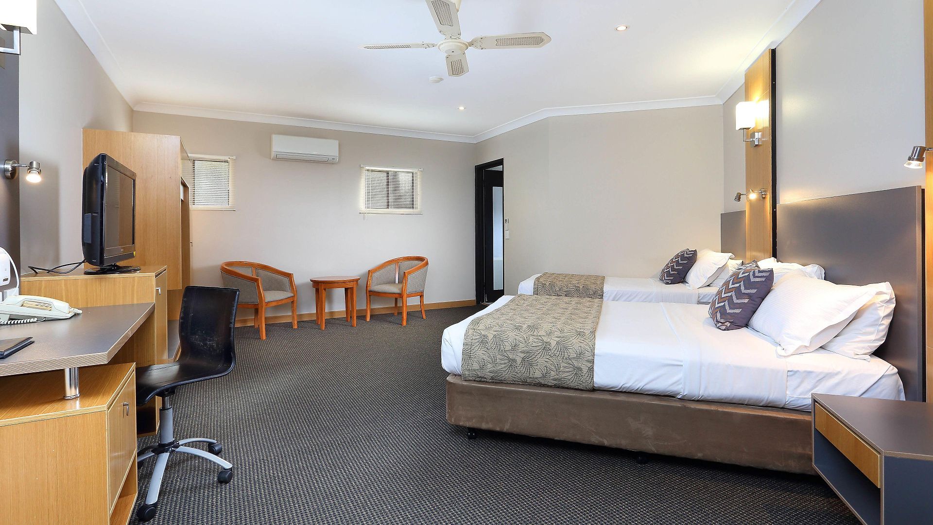 Hotel International Virginia 4*