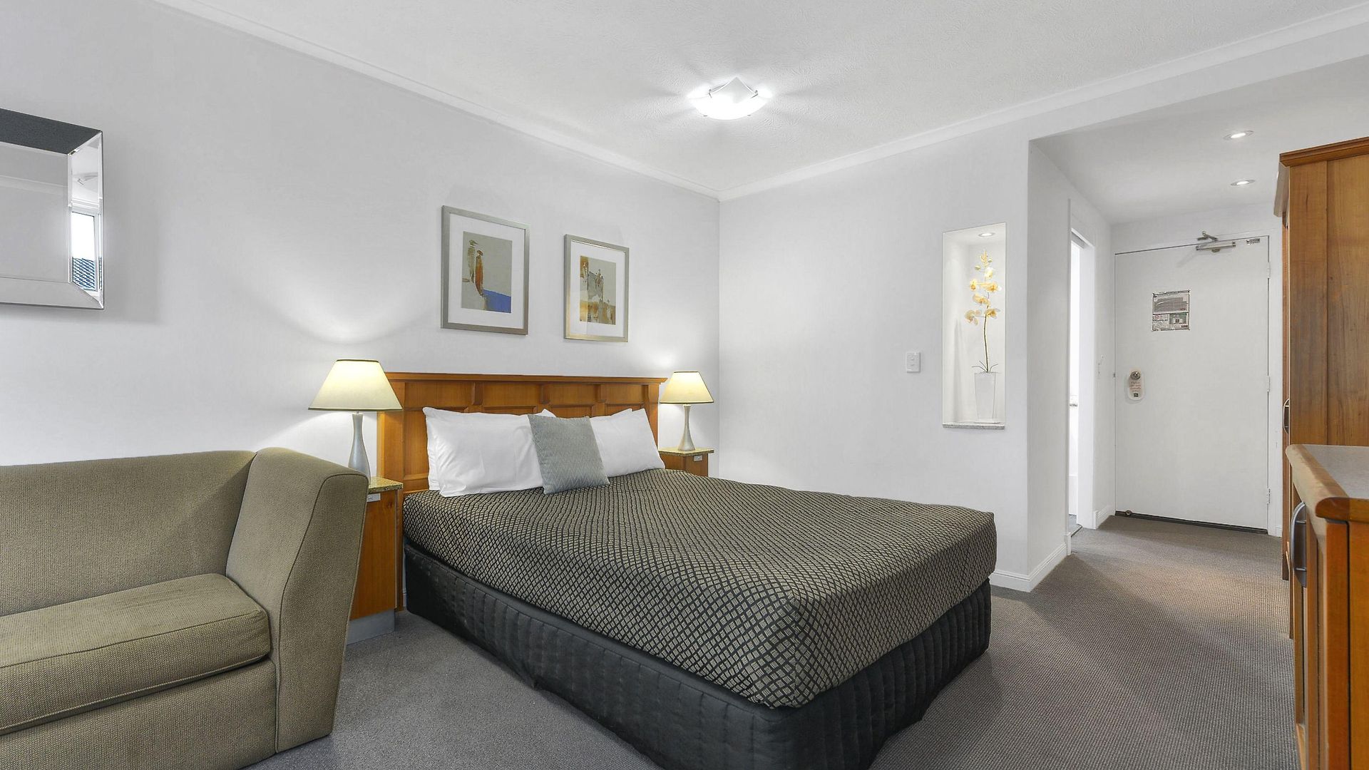 Airport Heritage Motel 4*