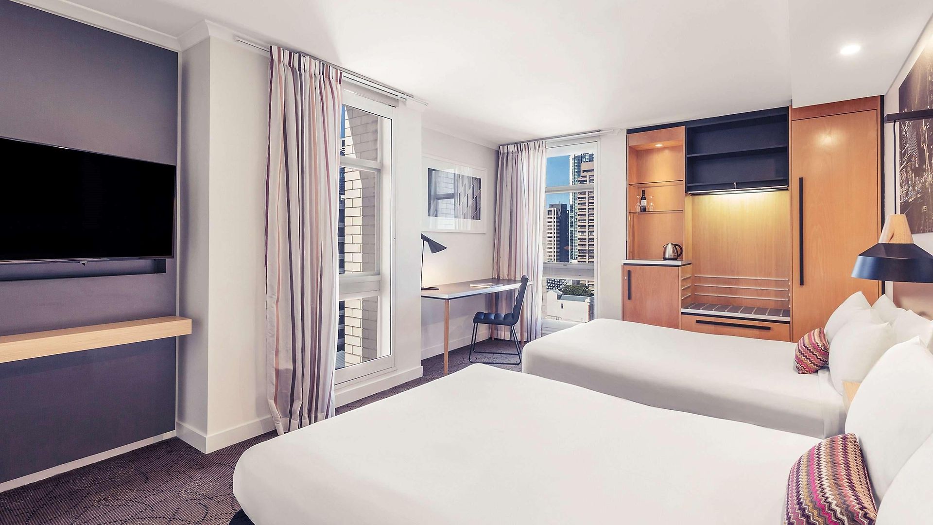 Hotel Mercure King George Square 4*