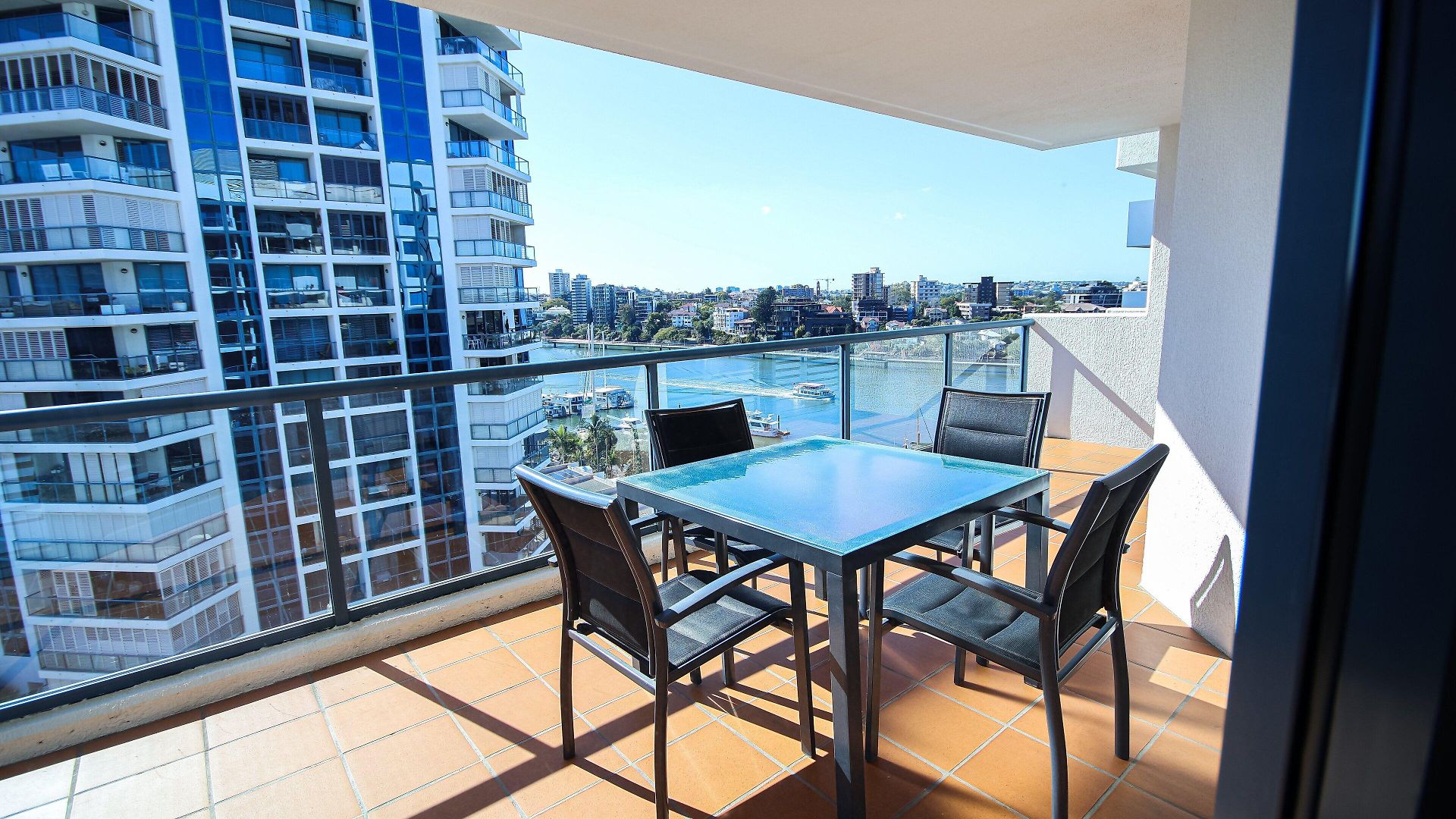 Dockside Aparthotel