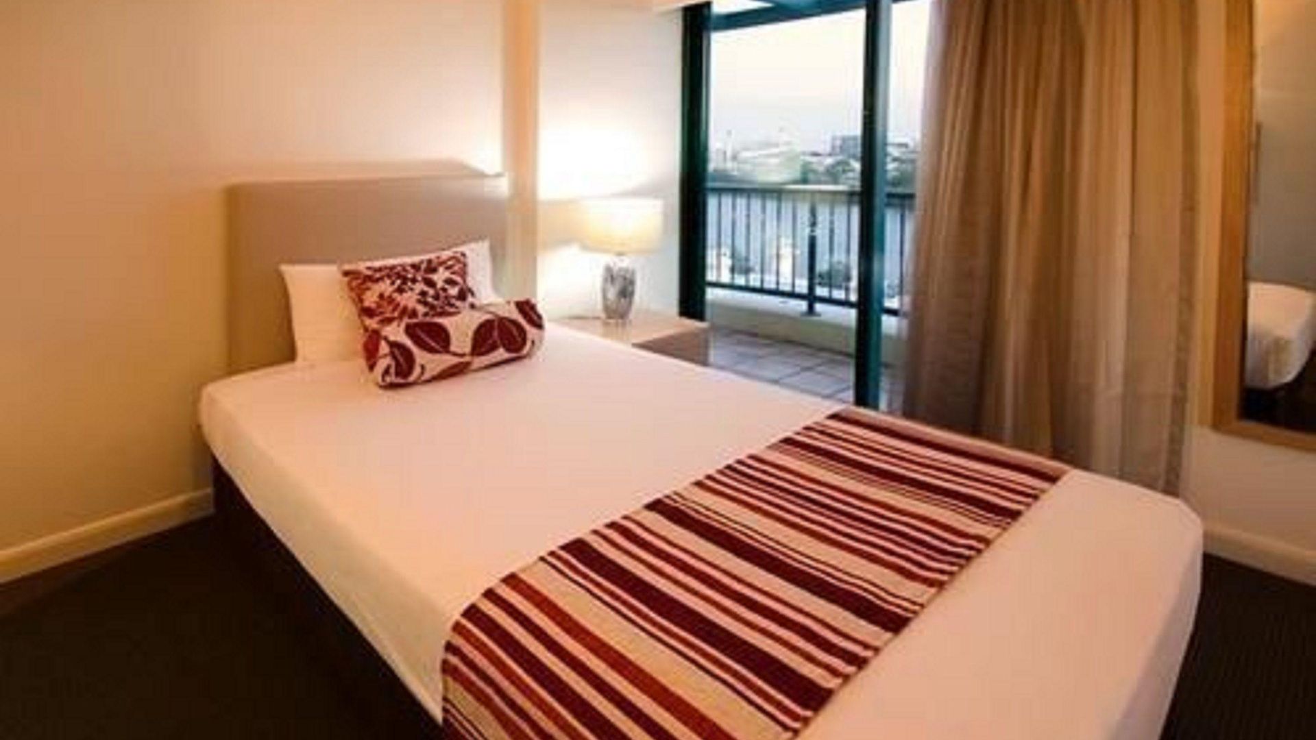 Aparthotel Cosmo Brisbane