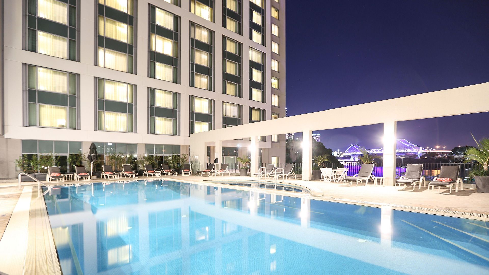 Stamford Plaza Hotel