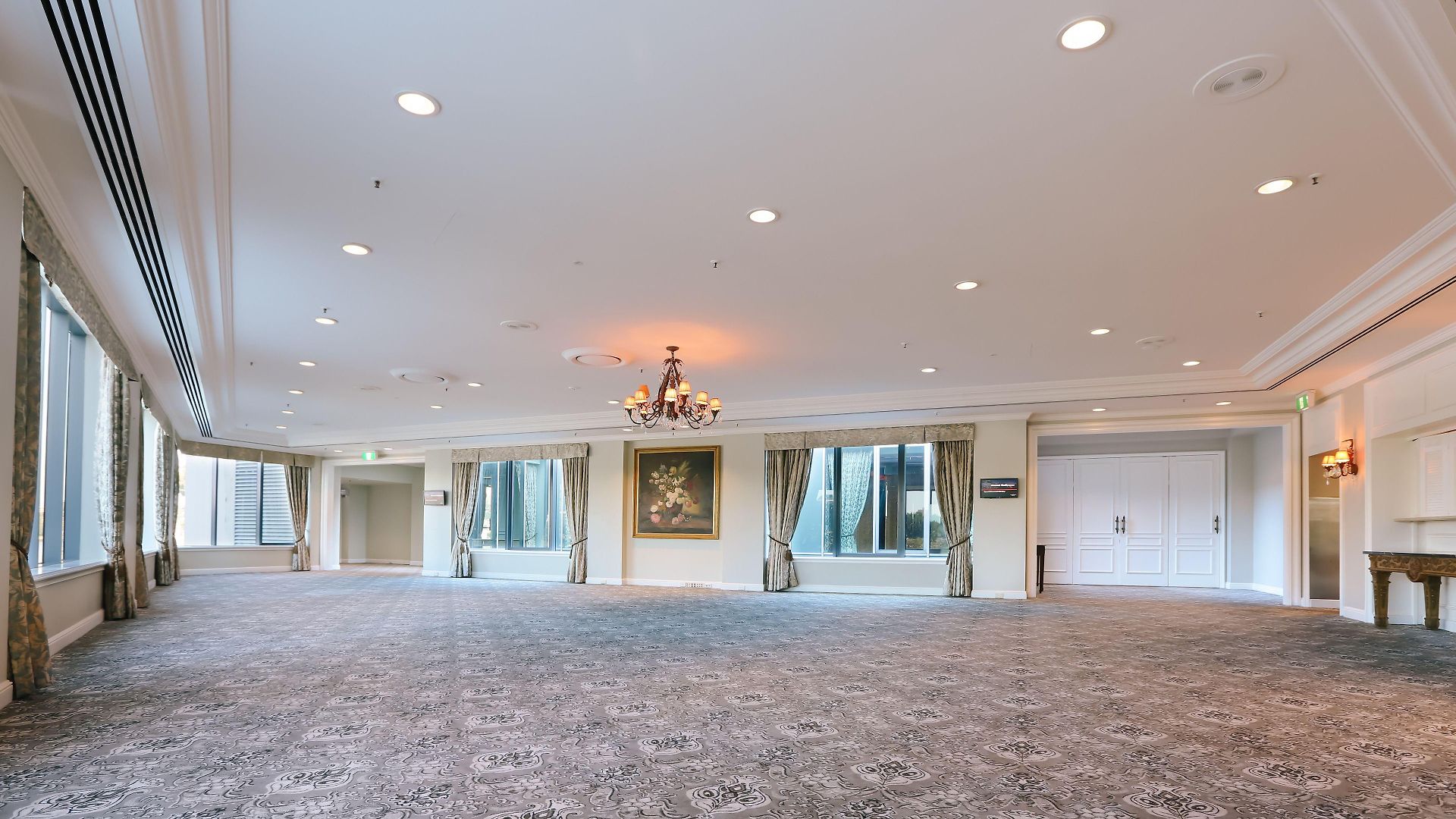 Hotel Stamford Plaza 5*