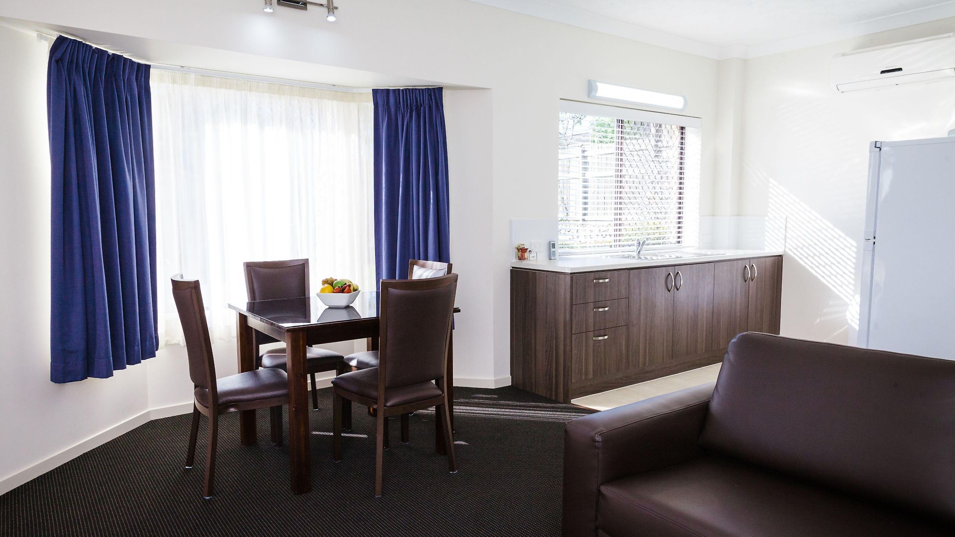 Quality Robertson Gardens 4*