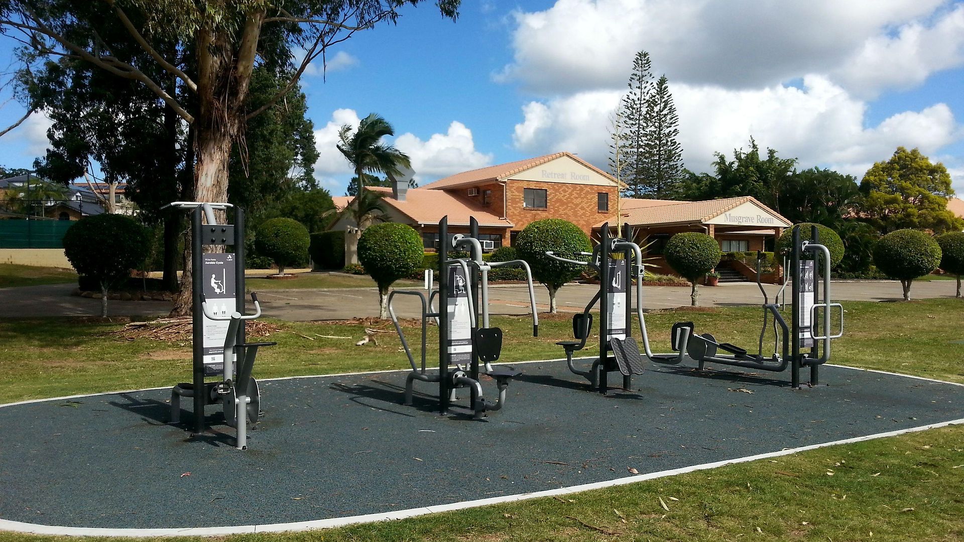 Quality Robertson Gardens Hotel
