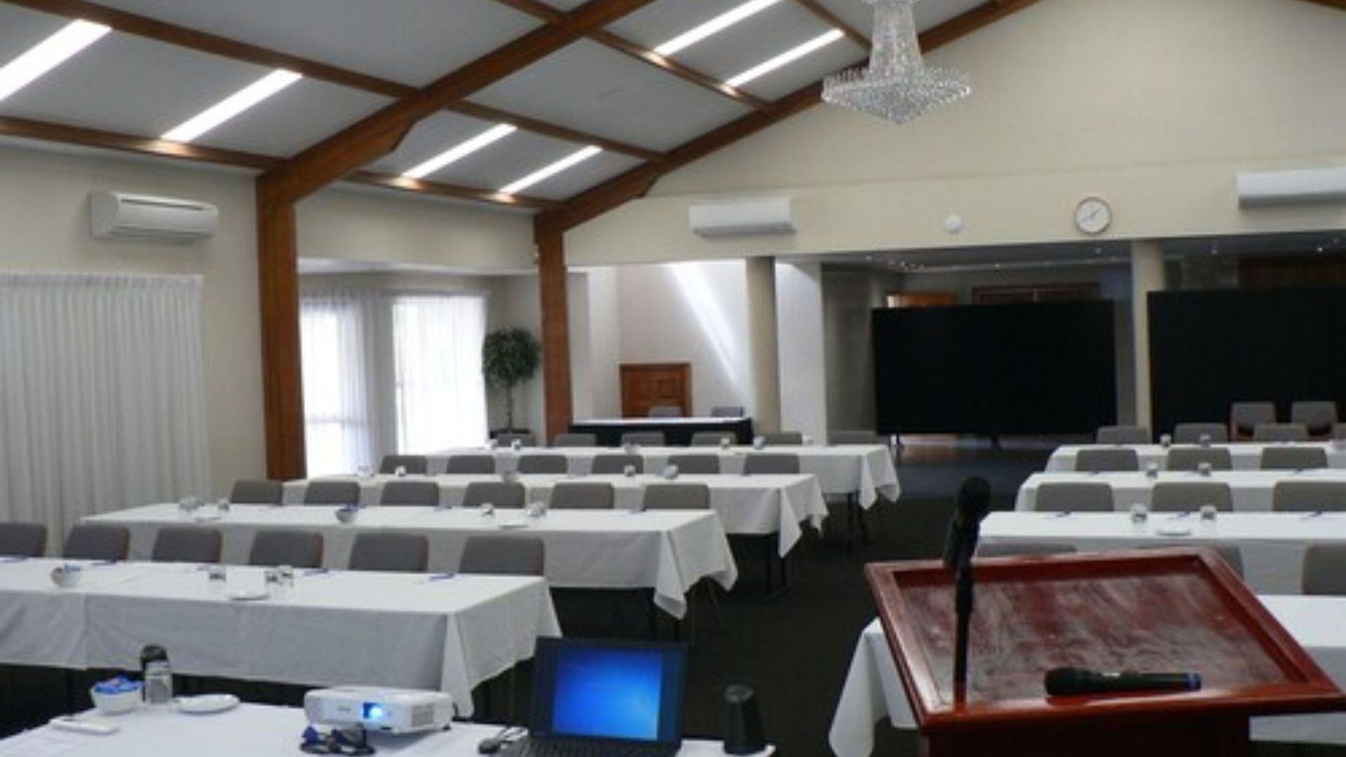 Quality Robertson Gardens Hotel