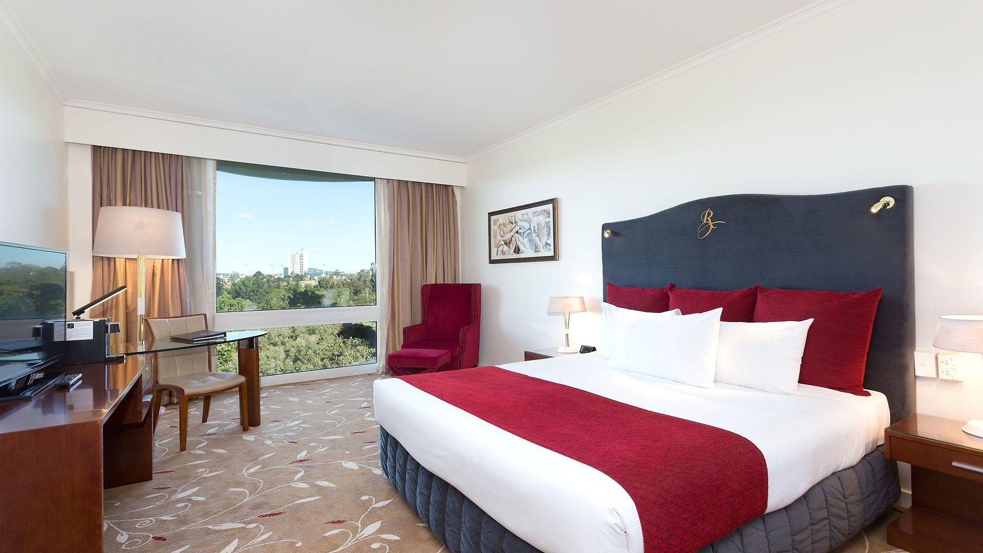 Hotel Royal On The Park 5*