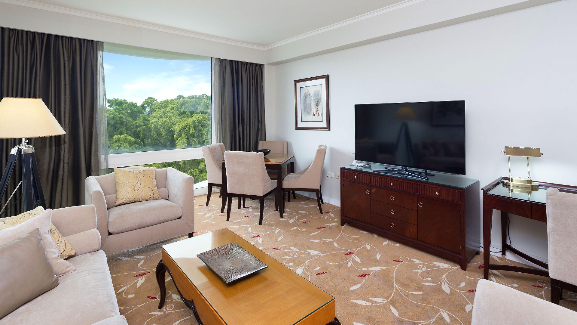 Hotel Royal On The Park 5*