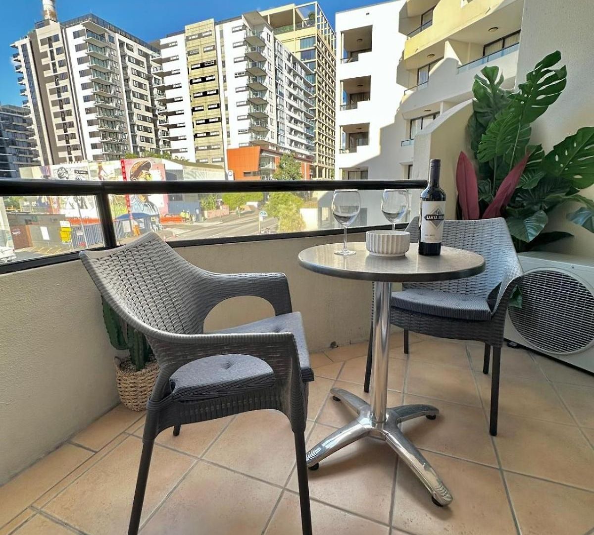 Aparthotel West End 4*