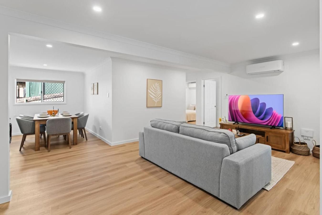 Private Comfort Two Beds In Master Near Rbwh Holiday home *
