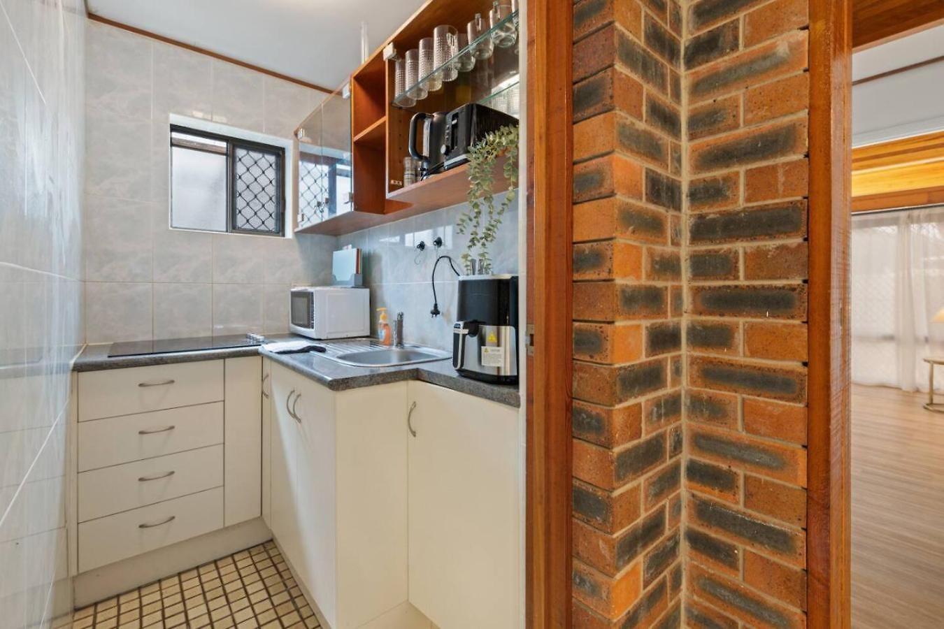 Holiday home Urban Comfort Cozy And Convenient With A Shared Pool Brisbane