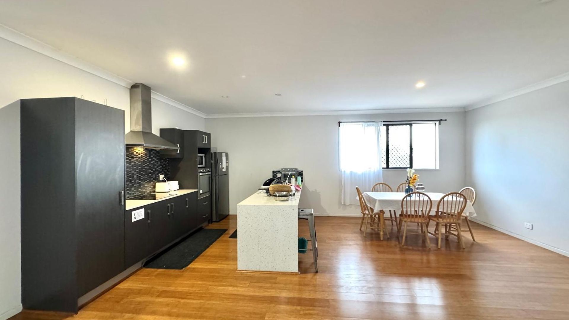 Homestay 14b Sunny Ensuite In Coppers Plains Brisbane