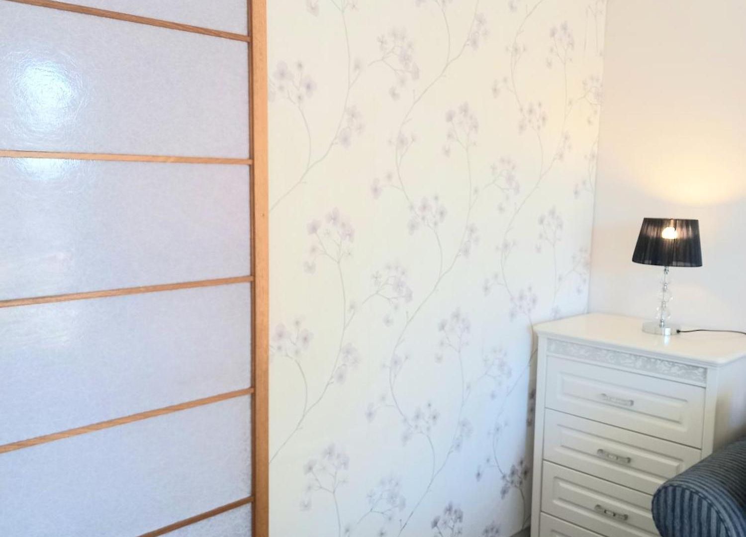 Air Conditioned Floral Youth Backpacker And House *