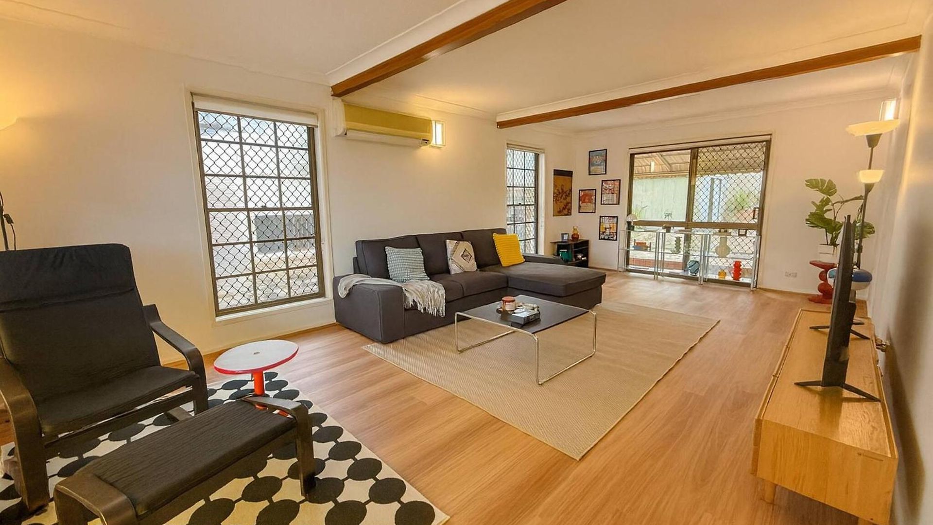 Vintage Soul - Spacious 5br Family Retreat In Macgregor